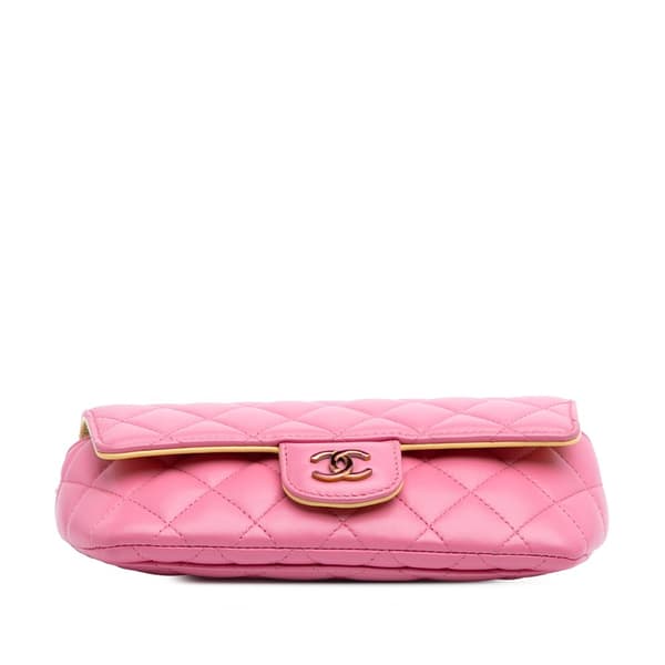 Pre-owned Chanel CC Quilted Lambskin Sunglasses Case with Chain Pink