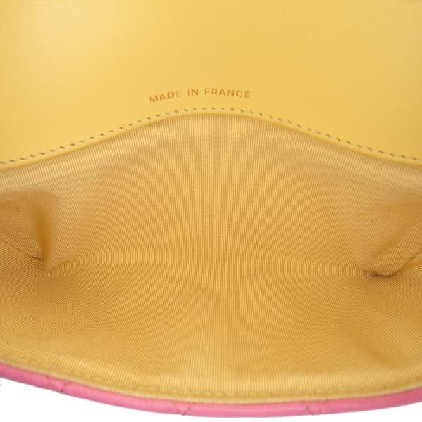 Pre-owned Chanel CC Quilted Lambskin Sunglasses Case with Chain Pink