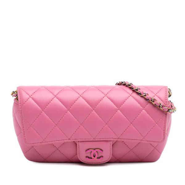 Pre-owned Chanel CC Quilted Lambskin Sunglasses Case with Chain Pink