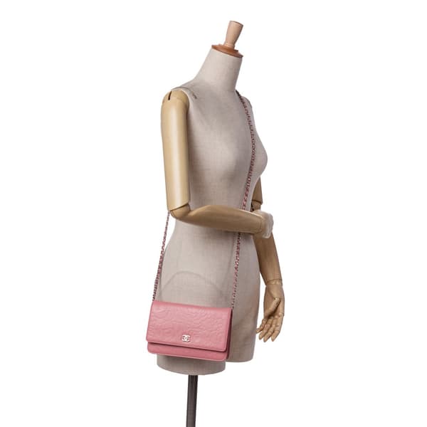 Pre-owned Chanel Embossed Lambskin Camellia Wallet On Chain Pink