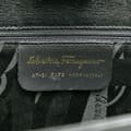 Miniatyrbillede 5 af 10: Pre-owned Ferragamo Leather Turnlock Chain Crossbody Black