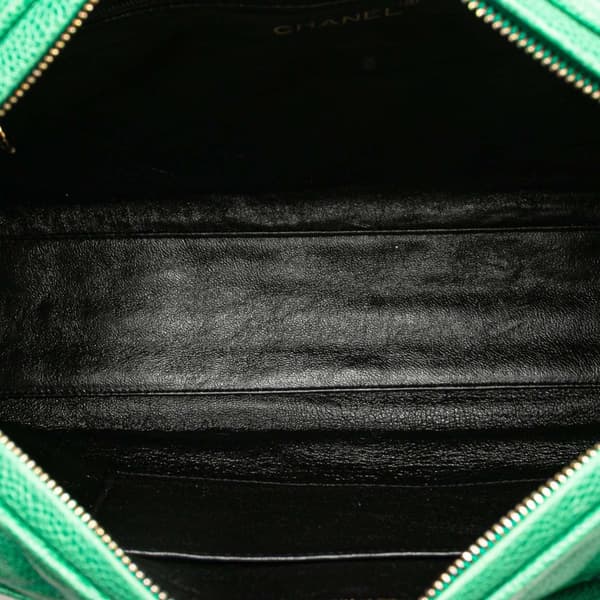Pre-owned Chanel CC Quilted Caviar Camera Bag Green
