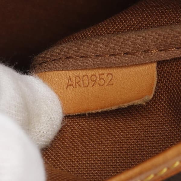 Pre-owned Louis Vuitton Monogram Saumur 35 Brown