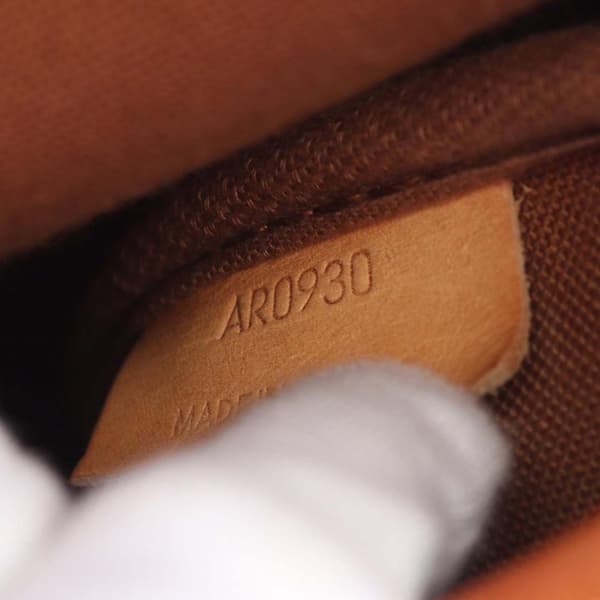Pre-owned Louis Vuitton Monogram Saumur 35 Brown