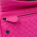 Miniatyrbild 9 av 10: Pre-owned Bottega Veneta Small Calfskin Intrecciomirage Embossed Butterfly Chain Crossbody Pink