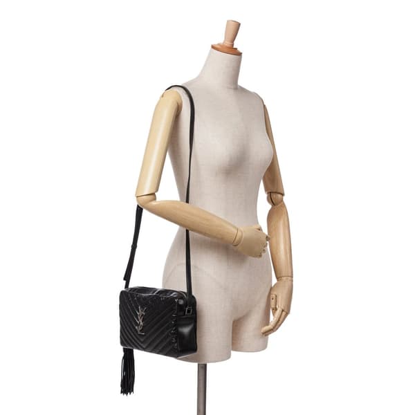 Pre-owned Saint Laurent Cracked Shiny Calfskin Matelasse Tassel Monogram Lou Camera Bag Black