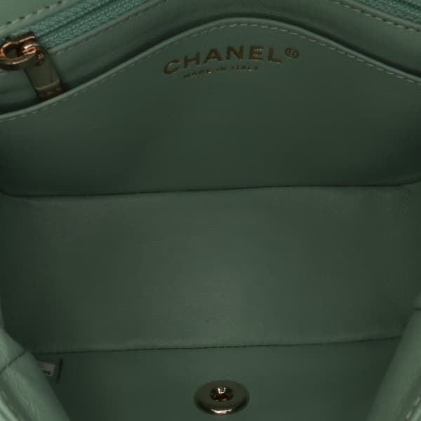 Pre-owned Chanel Mini Square Classic Lambskin Single Flap Green