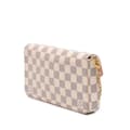 Miniatyrbillede 2 af 10: Pre-owned Louis Vuitton Damier Azur Pochette Felicie White