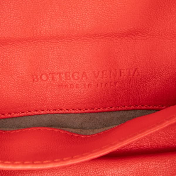 Pre-owned Bottega Veneta Mini Nappa Intrecciato Expandable Chain Crossbody Red