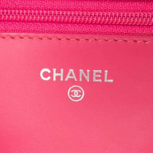 Pre-owned Chanel Bicolor Classic Patent Wallet On Chain Red