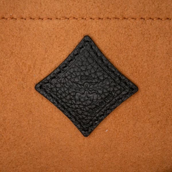 Pre-owned MCM Leather Himmel Crossbody Black