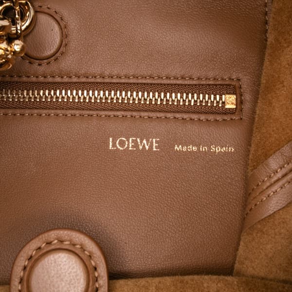 Pre-owned LOEWE Small Mellow Nappa Lambskin Squeeze Bag Brown