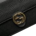 Miniatyrbild 9 av 10: Pre-owned Gucci Interlocking G Dollar Calfskin Wallet on Chain Black