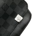 Miniatyrbillede 8 af 10: Pre-owned Louis Vuitton Damier Graphite District PM Black