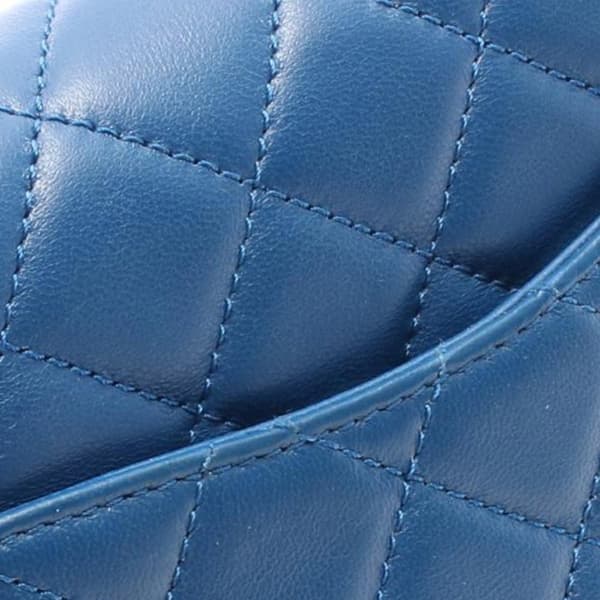 Pre-owned Chanel Mini Square Classic Lambskin Pearl Crush Single Flap Blue