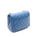 Miniatyrbilde 2 av 9: Pre-owned Chanel Mini Square Classic Lambskin Pearl Crush Single Flap Blue