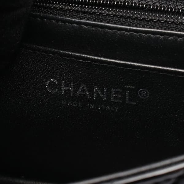 Pre-owned Chanel Mini Square Classic Chevron Patent Single Flap Black