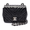 Miniatyrbild 1 av 7: Pre-owned Chanel Mini Square Classic Chevron Patent Single Flap Black