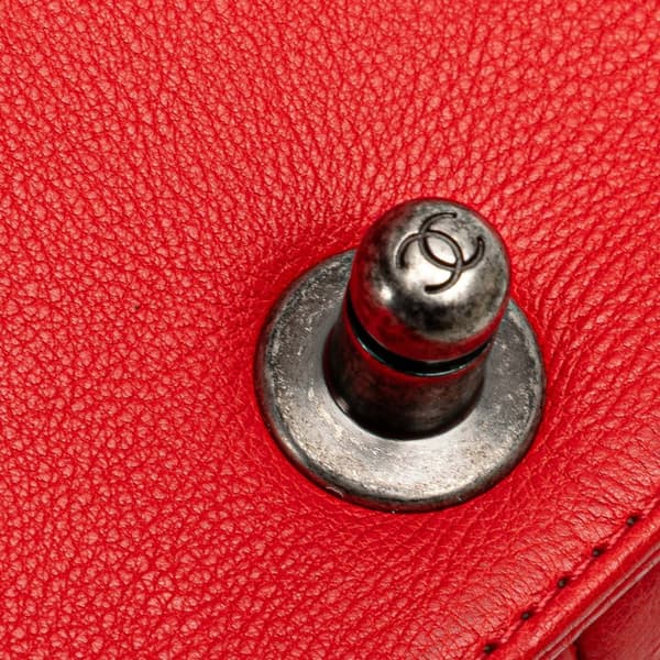 Pre-owned Chanel Old Medium Quilted Calfskin Wild Stitch Boy Flap Red