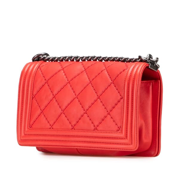 Pre-owned Chanel Old Medium Quilted Calfskin Wild Stitch Boy Flap Red