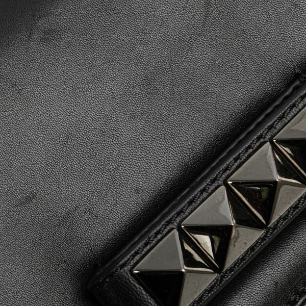 Pre-owned Valentino Nappa Rockstud Va Va Voom Clutch on Chain Black
