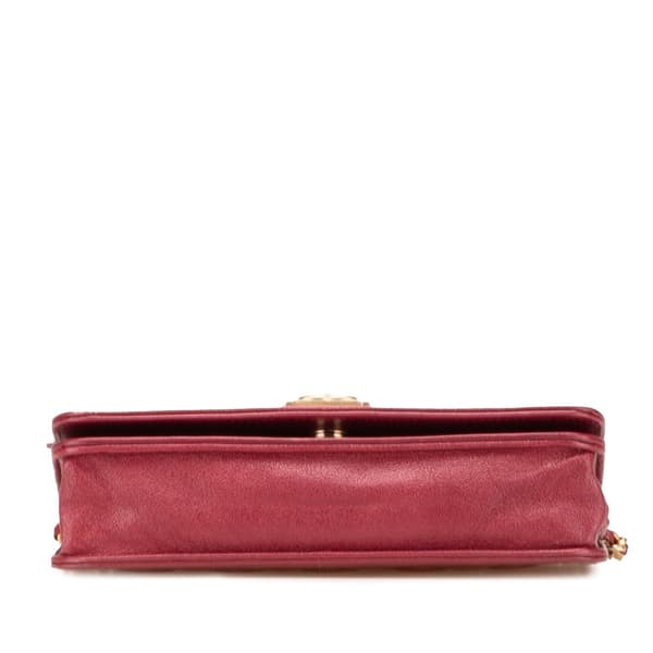 Pre-owned Chanel Quilted Caviar Boy Wallet on Chain Red