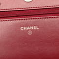 Miniatyrbild 5 av 10: Pre-owned Chanel Quilted Caviar Boy Wallet on Chain Red