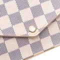 Miniatyrbillede 8 af 10: Pre-owned Louis Vuitton Damier Azur Pochette Felicie White