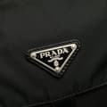 Miniatyrbillede 9 af 10: Pre-owned Prada Tessuto Zip Buckle Messenger Bag Black