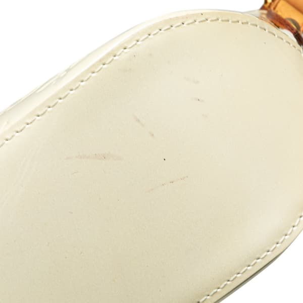 Pre-owned Louis Vuitton Monogram Vernis Minna Street White