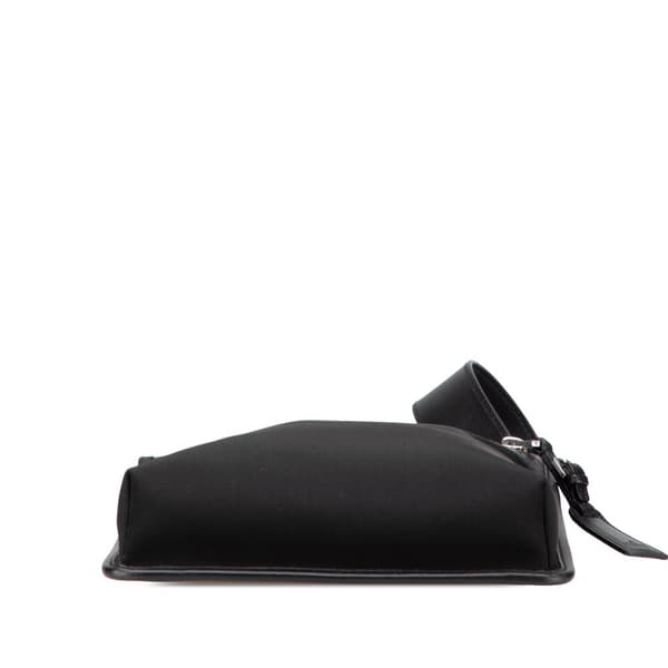 Pre-owned Gucci Nylon Messenger Bag Black