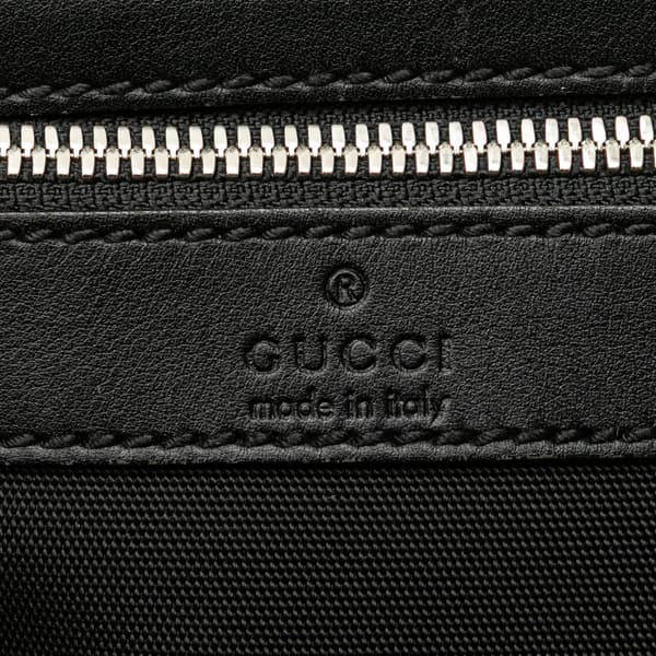 Pre-owned Gucci Nylon Messenger Bag Black