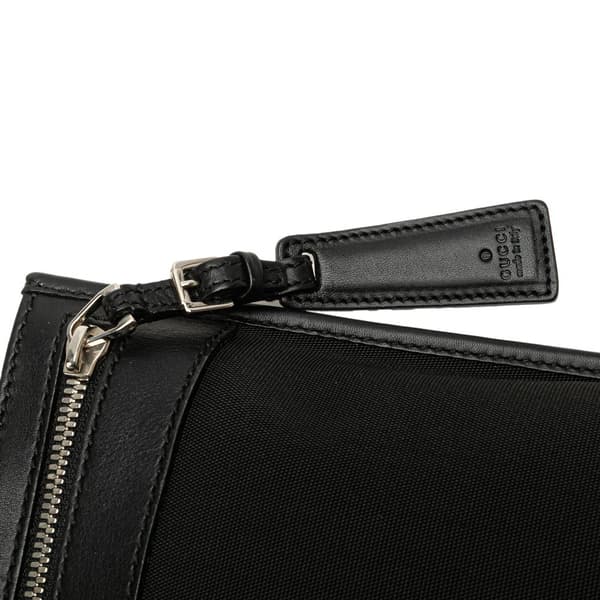 Pre-owned Gucci Nylon Messenger Bag Black