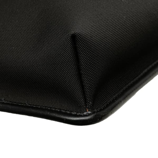 Pre-owned Gucci Nylon Messenger Bag Black