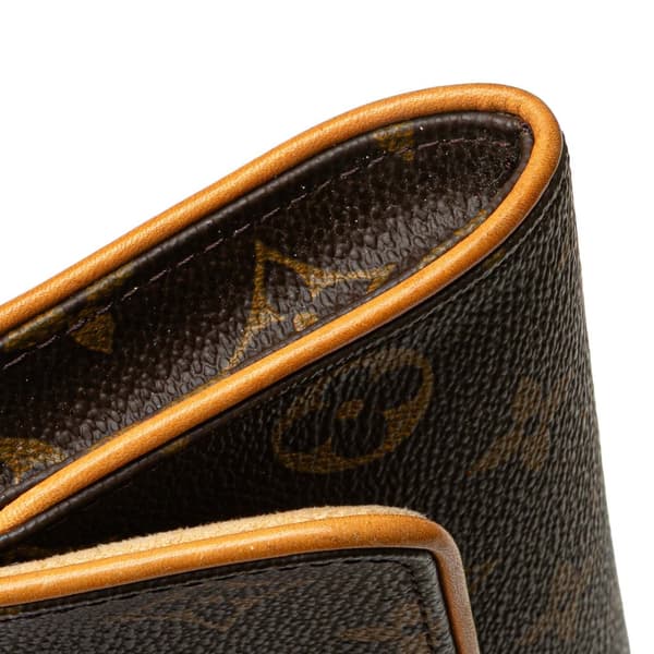 Pre-owned Louis Vuitton Monogram Pochette Twin PM Brown
