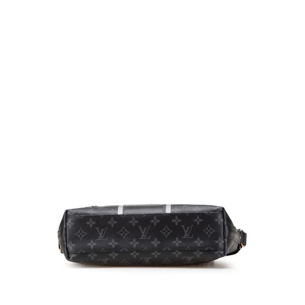 Pre-owned Louis Vuitton Fragment Monogram Eclipse Flash Apollo Messenger PM Black
