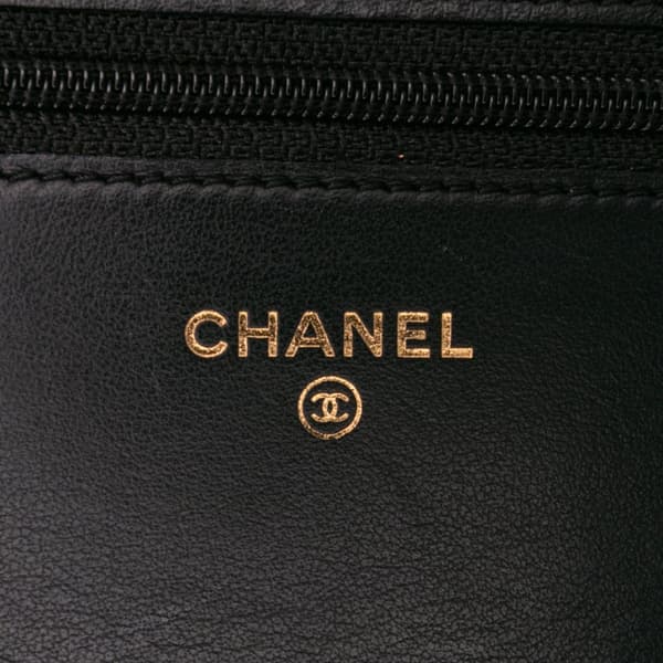 Pre-owned Chanel Quilted Calfskin Chain Around Boy Wallet On Chain Black