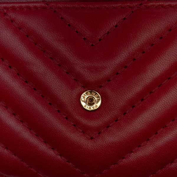 Pre-owned Chanel Métiers d'Art CC Chevron Lambskin Wallet On Chain Red
