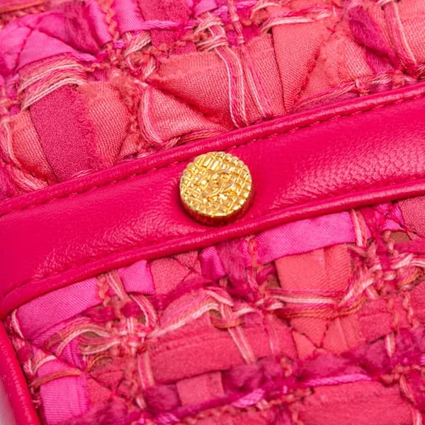 Pre-owned Chanel Tweed Girl Crossbody Pink