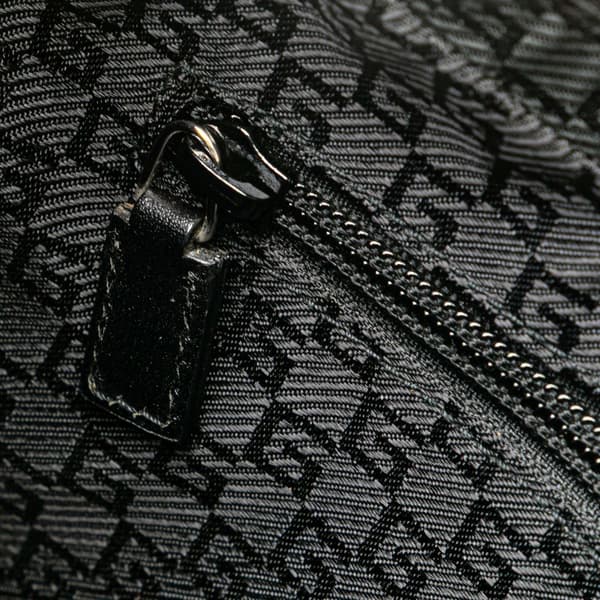 Pre-owned Gucci GG Canvas Crossbody Gray