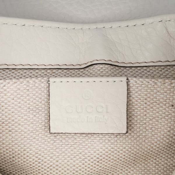 Pre-owned Gucci Small Leather Soho Chain Flap Crossbody White