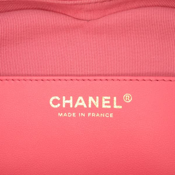 Pre-owned Chanel Lambskin CC in Love Heart Crossbody Pink