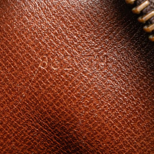 Pre-owned Louis Vuitton Monogram Pochette Marly Bandouliere Brown