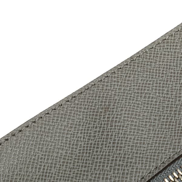 Pre-owned Louis Vuitton Taiga Sasha Gray