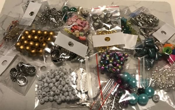 Pärlor storpack 25 påsar mix pyssel blandfärg