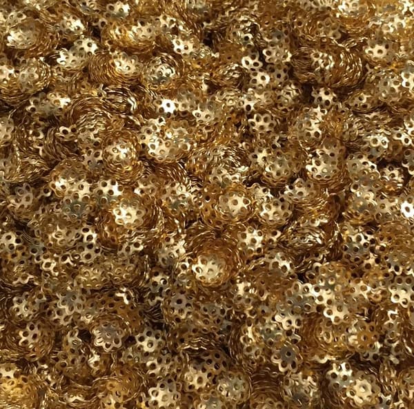 150 st pärlhattar 6 mm guldfärg filigran