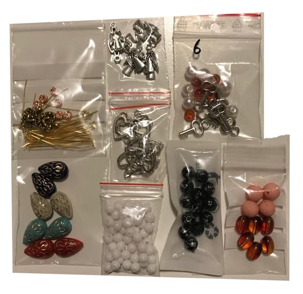 8 olika sorters pärlor mixpaket