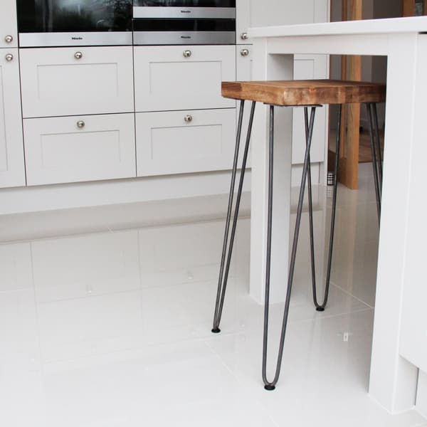 4 x 71 cm Hårnålben (Hairpin) SkiSki Legs™ bordben / stolben, 3 stænger á 10 mm i stål & gulvbeskytter