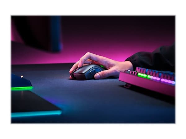 Razer DeathAdder V2 Pro - Mus - ergonomisk - högerhänt - optisk - 8 knappar - trådlös, kabelansluten - Bluetooth, USB, 2.4 GHz