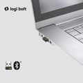 Miniatyrbild 2 av 6: Logitech Lift for Business - Vertikal mus - ergonomisk - 6 knappar - trådlös - Bluetooth, 2,4 GHz - Logitech Logi Bolt USB-mottagare - Grafit (910-006